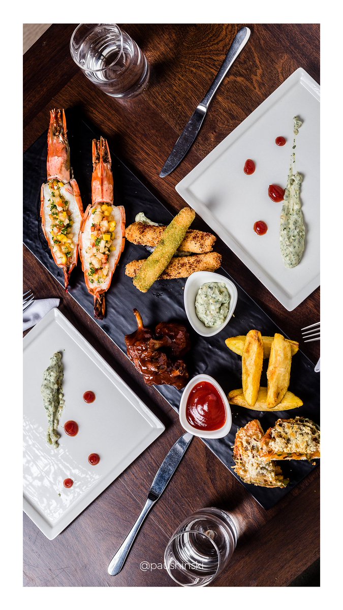 paushinski's tweet photo. Ata nisiwasumbue sana. Nilikuwa tu ninawauluzaaaa, 'Mko?'
#WhiteCap
#BigBrunch
#HappyHour
#PlatterForTwo
#TheWhiteCapBigBrunch https://t.co/bLth9Hu8x4