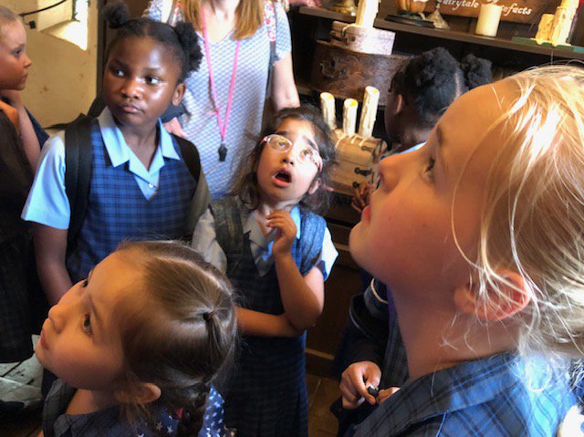 NGHSJuniors's tweet photo. Thank you @WarwickCastle and @WCastleSchools for a brilliant day! Mazes, falconry, archery, helping a Princess, lots of learning and lots of fun! #HorribleHistoryMaze #falconry #archery #MeetTheMonarchs #PrincessTower #WarwickCastle https://t.co/cT9nzZWxwF