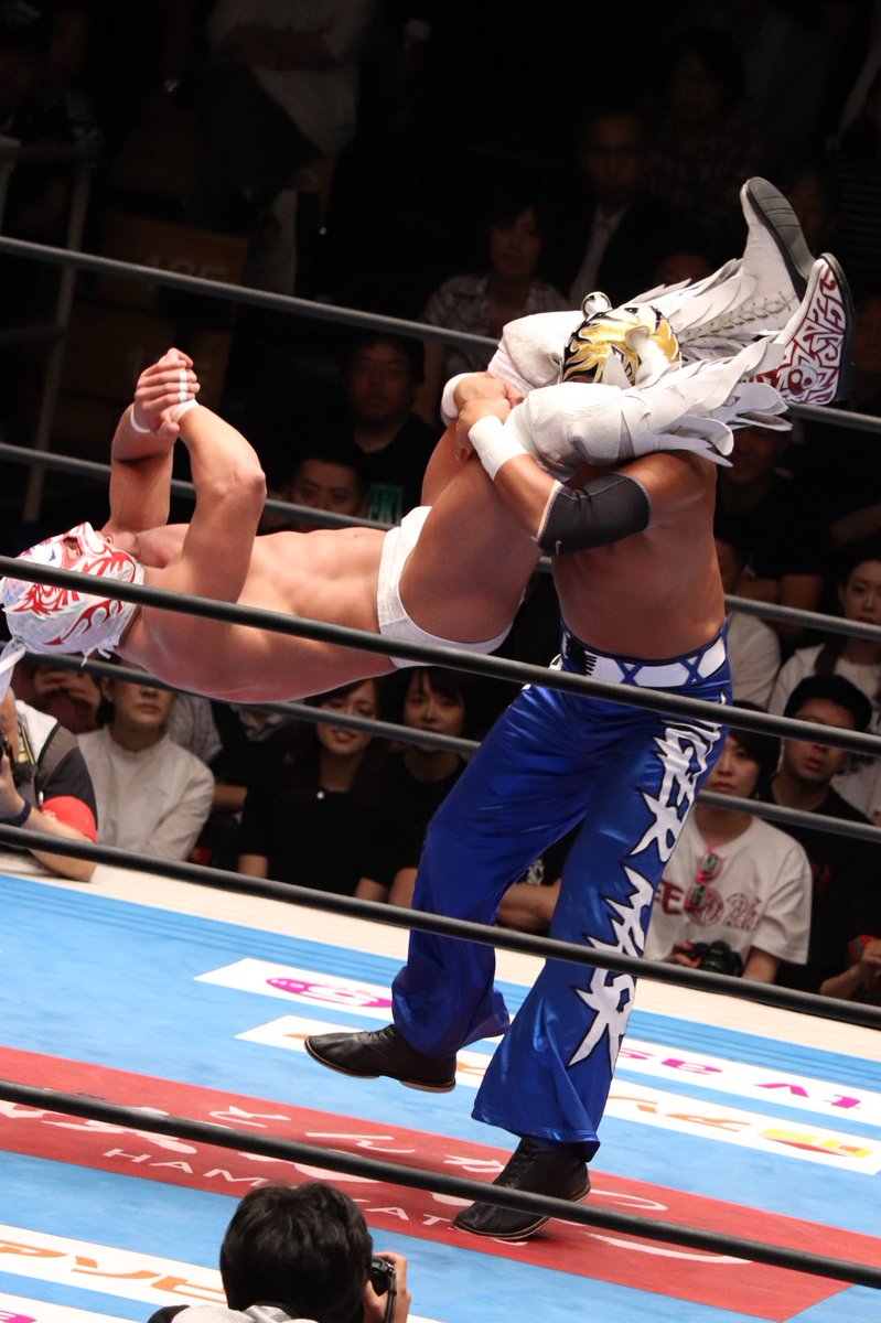 ﾖﾈﾁ 飛びつきティヘラを叩きつける Njpw Njbosj Cmll Dragonlee タイガーマスク