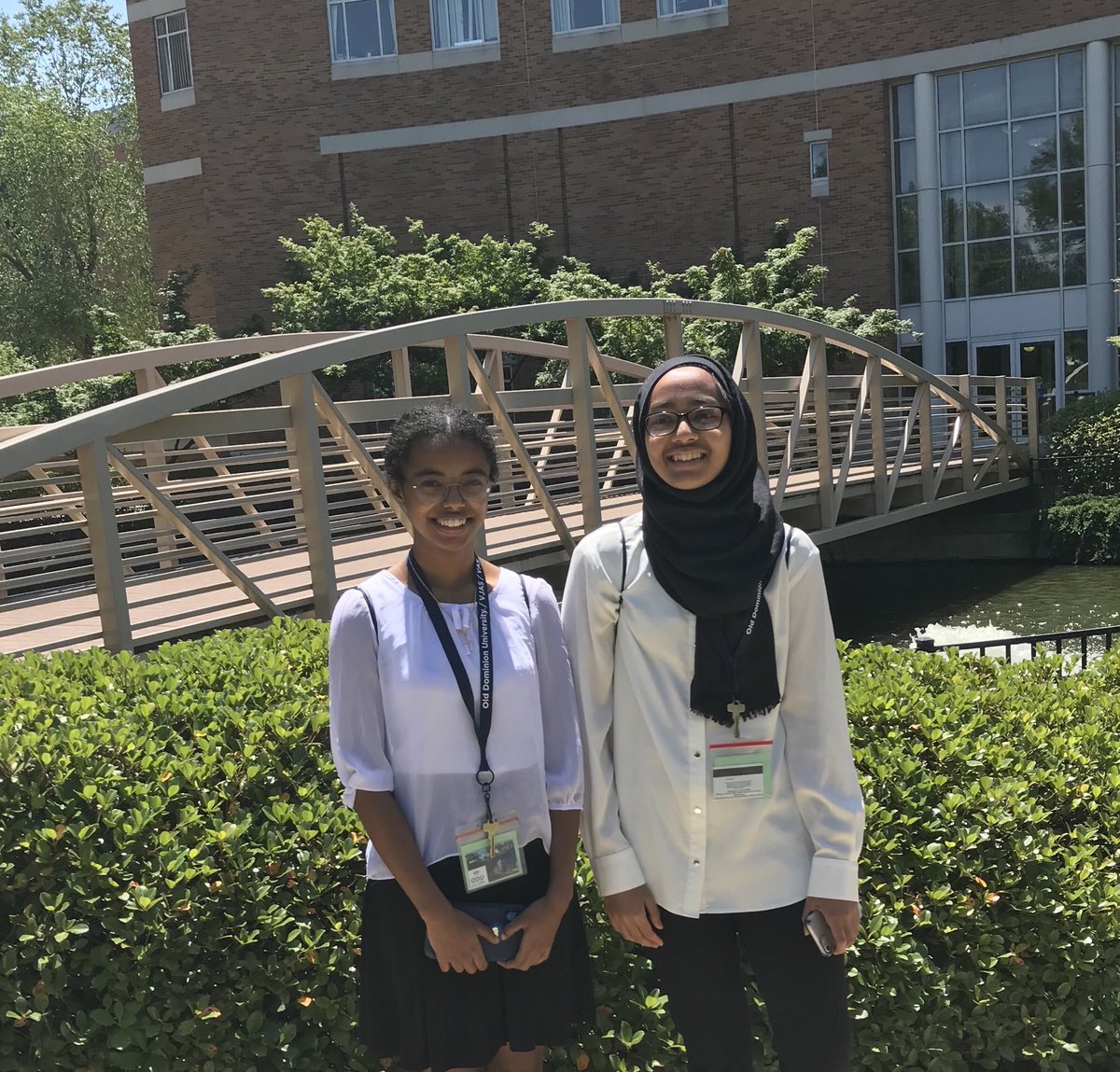 MFretts13's tweet photo. Belen and Mahia did an awesome Environmental Science presentation at VJAS at ODU this morning. @teacherburgos @GeneralsPride @VJASsymposium @APSscience @WLHSPrincipal #VJAS2019 https://t.co/g6lfSgeiug