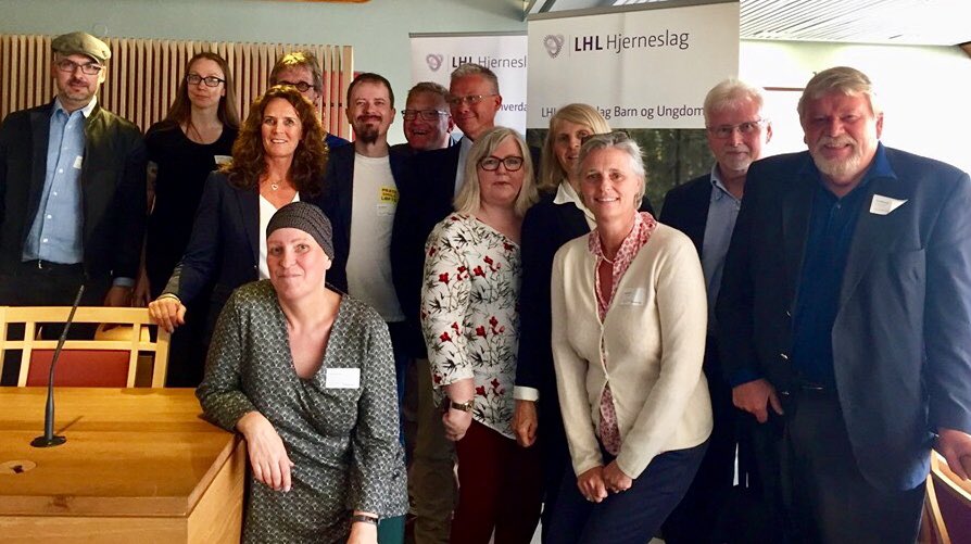 hilde_hm's tweet photo. @LHL_Hjerneslag var godt representert på dagens stortingsseminar om hjerneslagrehabilitering i samarbeid med @Arbeiderpartiet og @Sunnaas 😃 Stolt over å få være en del av denne gruppa 🤩 #hjerneslagstopperikkemeg #hyperakusis #kroniskhodepine #fatigue #uførmenikkeunyttig https://t.co/AuFFhbGgKC