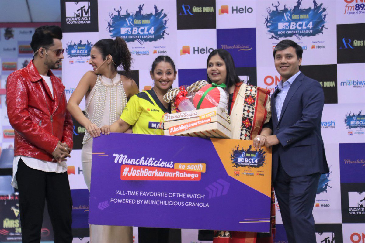Our grand performers from the grand finale🔥💯

<a href="/charumehra2/">charu mehra</a> – #Mobiwash | Woman of the Match
<a href="/shrutz1/">shruti</a> – <a href="/MunchiliciousIN/">Munchilicious</a> | All-Time Favourite of the Match

#ARMrsIndiaMTVBCL4 | #4IsMore | #ChennaiSwaggers | #MTVBCL4 | #MTVBCL | #BCL | #BoxCricketLeague