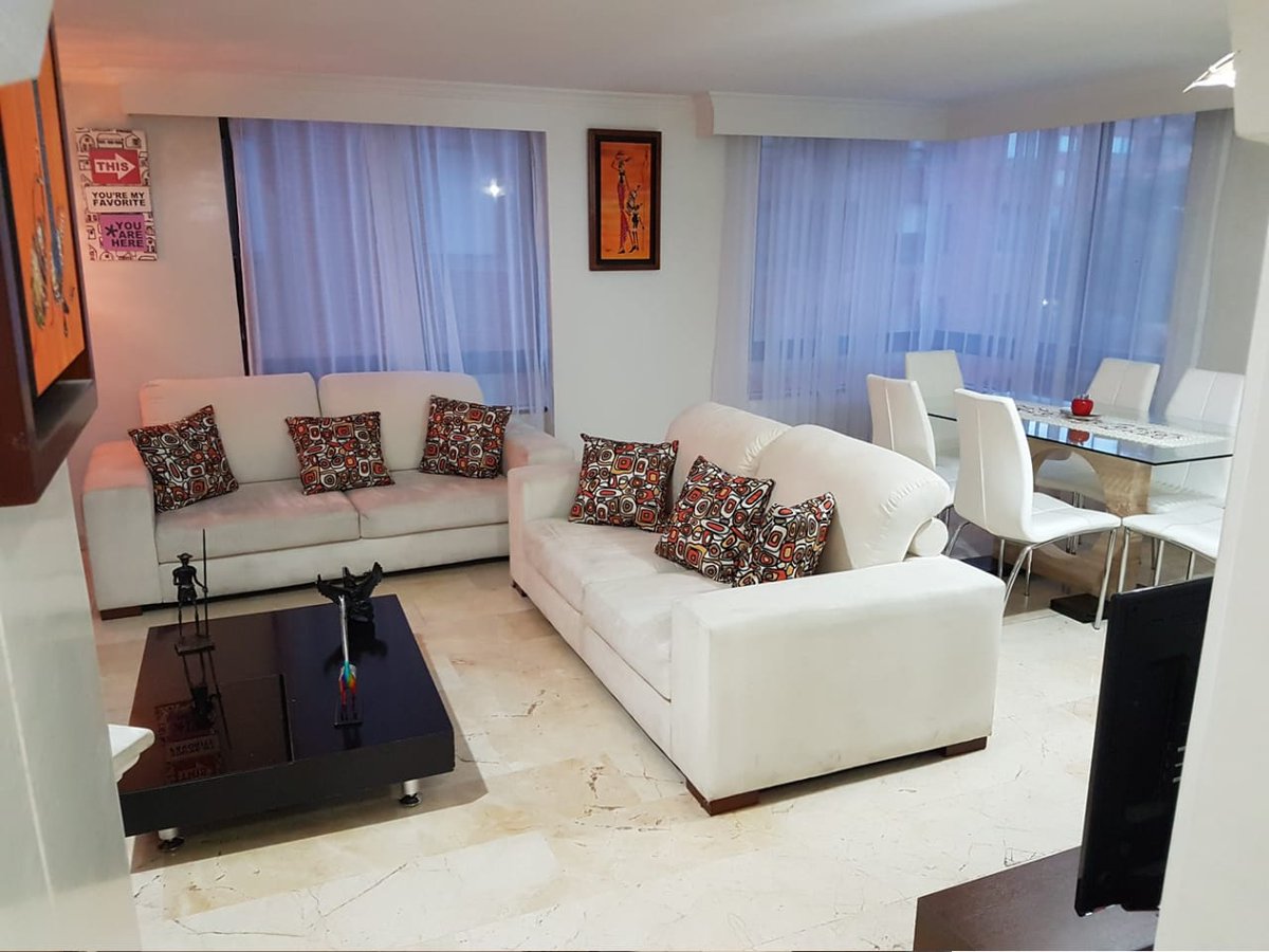 ClientesCASAS's tweet photo. EXCELENTE INMUEBLE UBICADO EN EL BARRIO COLINA CAMPESTRE, CERCA AL CENTRO COMERCIAL PARQUE LA COLINA, MUY BUENOS ACABADOS, TERCER PISO, DOBLE  PARQUEADERO CUBIERTO, DEPOSITO, MAS INFORMACION: https://t.co/Tc5fGhCGlP https://t.co/wNd9FEQHrf