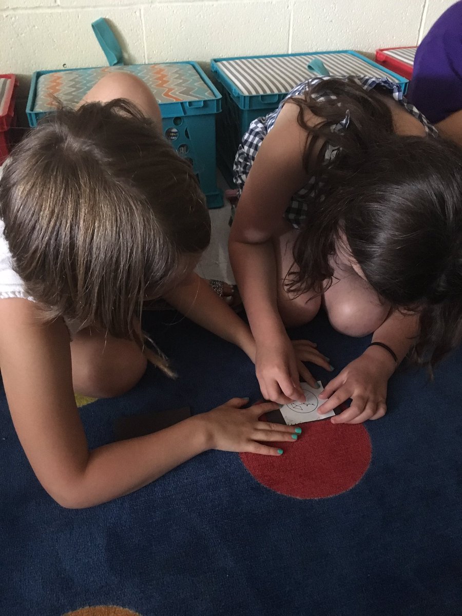 edge_kat's tweet photo. Teamwork ✔️ Today while camping we found, made, and learned about constellations! #camplearnedalot https://t.co/FALR5TZEGY