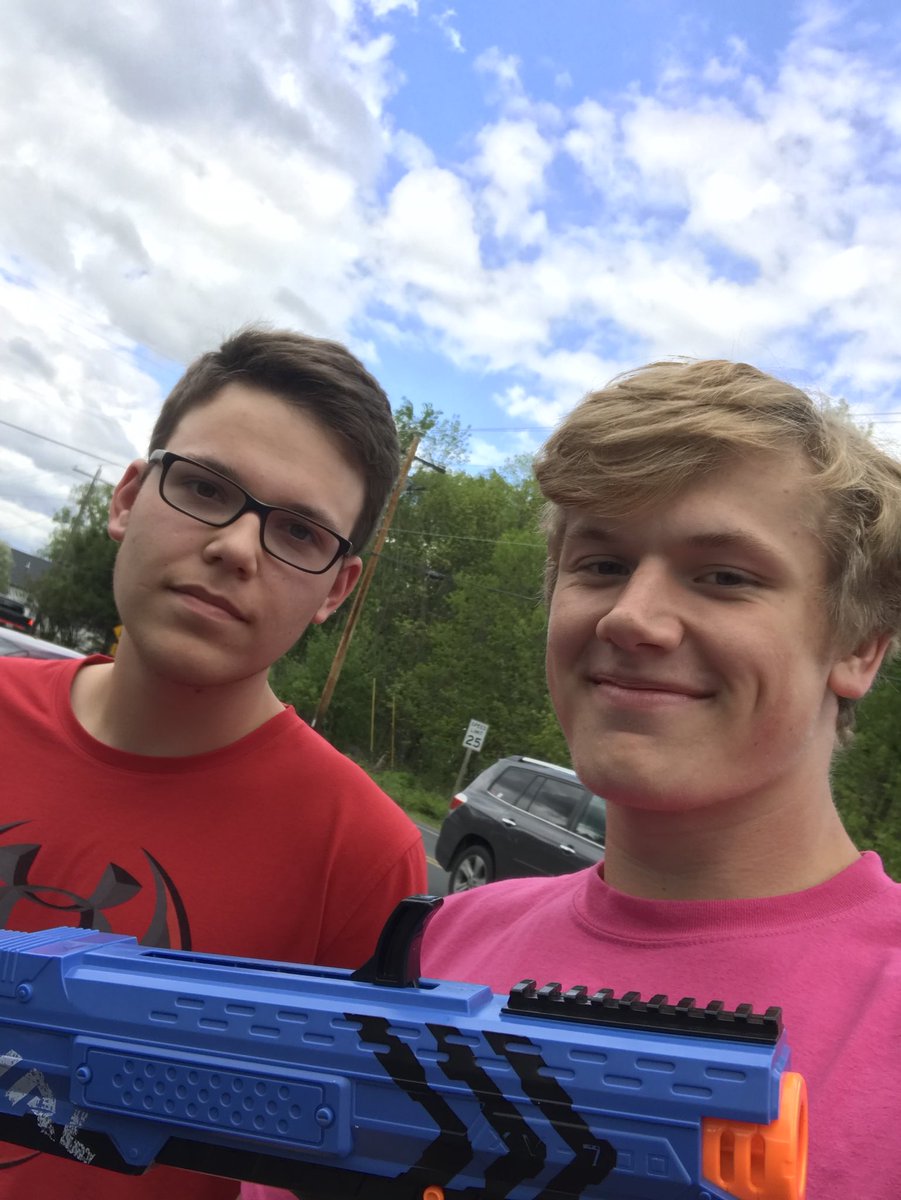 DreamTeam3rdGen's tweet photo. @HHSNerfWar Killed Zach from longhairdontcare #sweetdreams https://t.co/dK4ML6W6Nb
