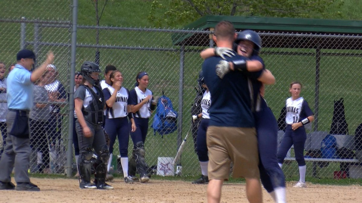 Karley_Marotta's tweet photo. Sydney Schamberger walks it off for @BlugoldSoftball catch the highlights at 6 on @WXOW https://t.co/PtNJykMfXI
