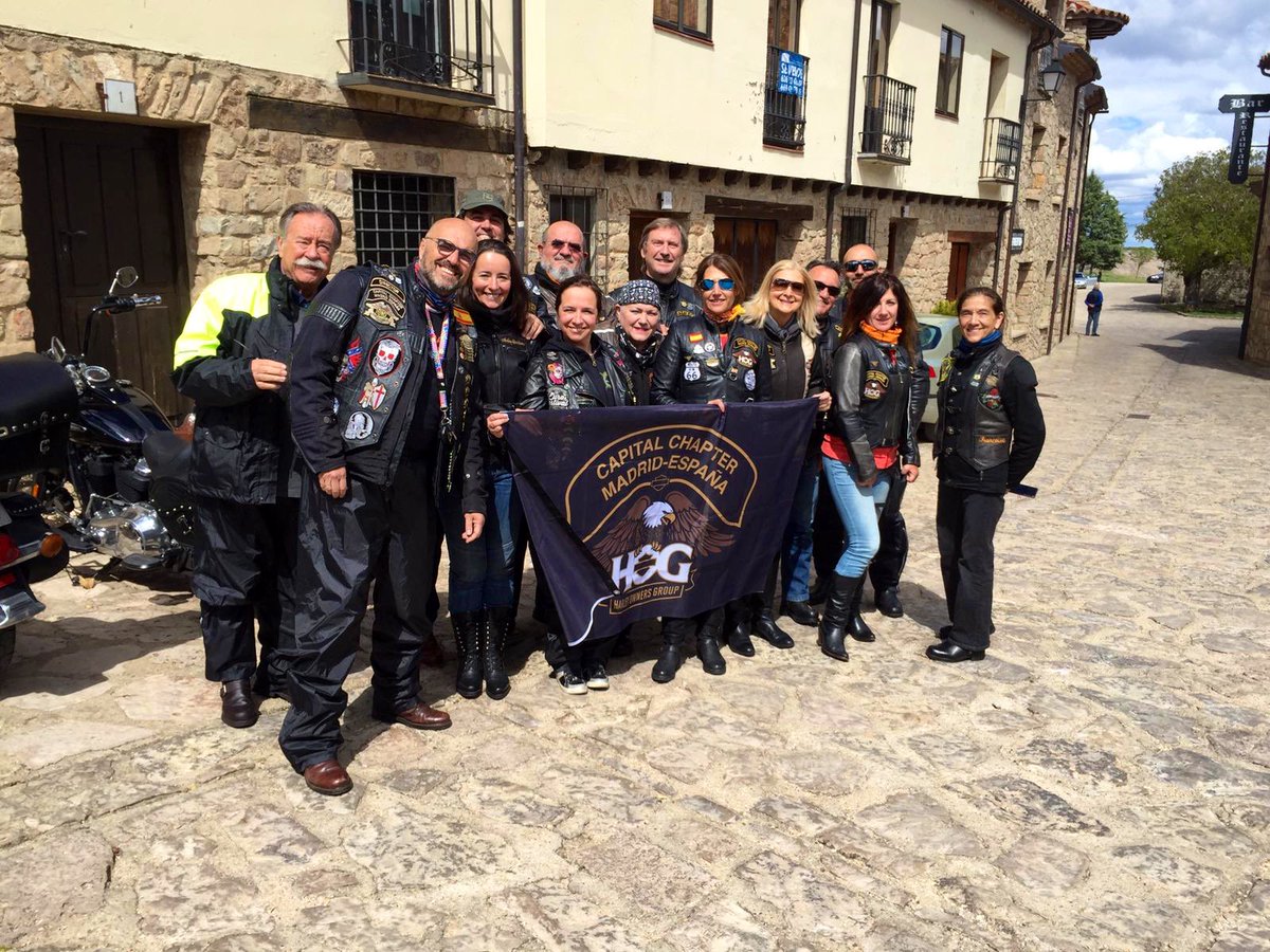 HOGCapital's tweet photo. A esta ruta le teníamos muchas ganas, visitar la Rioja siempre es un placer y con enoturismo aún más. #BodegaMartínezLacuesta gracias!!! 👏 https://t.co/KGKxFRzM81