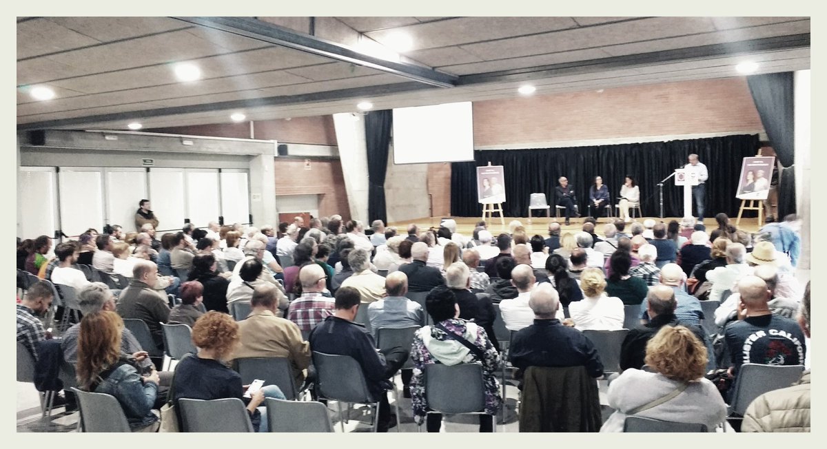 ICV_terrassa's tweet photo. Moltes moltes gràcies per omplir el Centre Cívic Francesc Macià #Terrassa26M #PodemIve @IveTerrassa ara toca omplir les urnes de vots progressistes, coalició  d'esquerres sense complexos. Amb tu, ho fem possible! https://t.co/N27WOkOMPu
