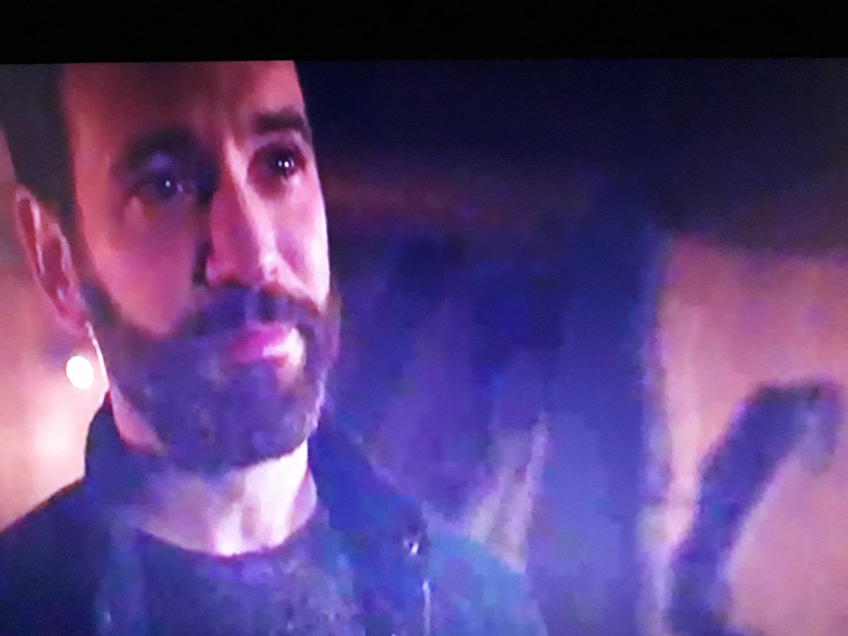 Ilaria893's tweet photo. 7x21 " you know TOMNY, i miss you every day." "  I  know, but l'm always with yuo" 😢 https://t.co/jNF8OTQ6Kq
