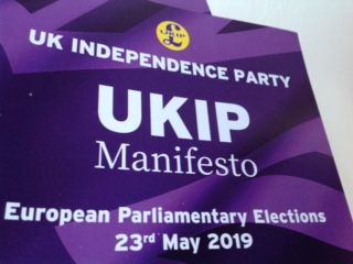 UKIPCumbria's tweet photo. Just delivered my last batch of these manifestos.  #UKIP is the only party with a clear plan on how to leave the EU.  Please vote #UKIP tomorrow. #imvotingukip https://t.co/B5yG4NAIy0