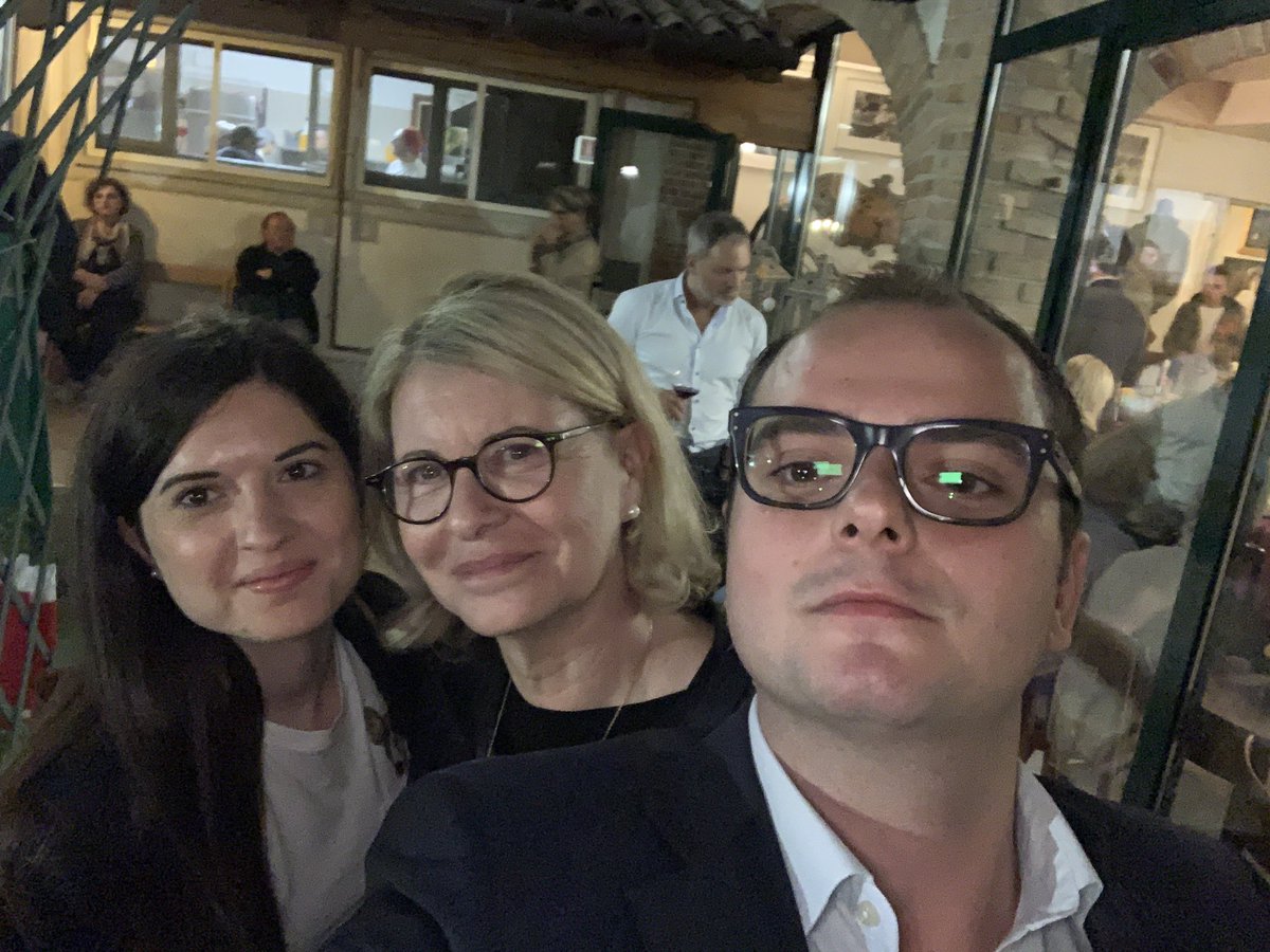 GiacomoM21's tweet photo. Il 26 Maggio i #giovani che vogliono cambiare L’ #Europa del futuro stanno con @Sandra_Savino #ElezioniEuropee2019 #EuropainComune #ScriviSavino 💪🏻💪🏻💪🏻 https://t.co/hsshDC0ItX
