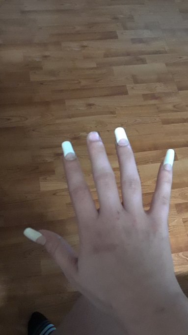 I broke my nail on the most important finger. I need to go to the salon and get them fixed. Heres your<a href="/tag/tribute"class="tags"><span>#tribute</span></a><a href="/tag/mistress"class="tags"><span>#mistress</span></a><a href="/tag/findom"class="tags"><span>#findom</span></a><a href="/tag/paypig"class="tags"><span>#paypig</span></a><a href="/tag/humanatm"class="tags"><span>#humanatm</span></a><a href="/tag/cashcow"class="tags"><span>#cashcow</span></a>