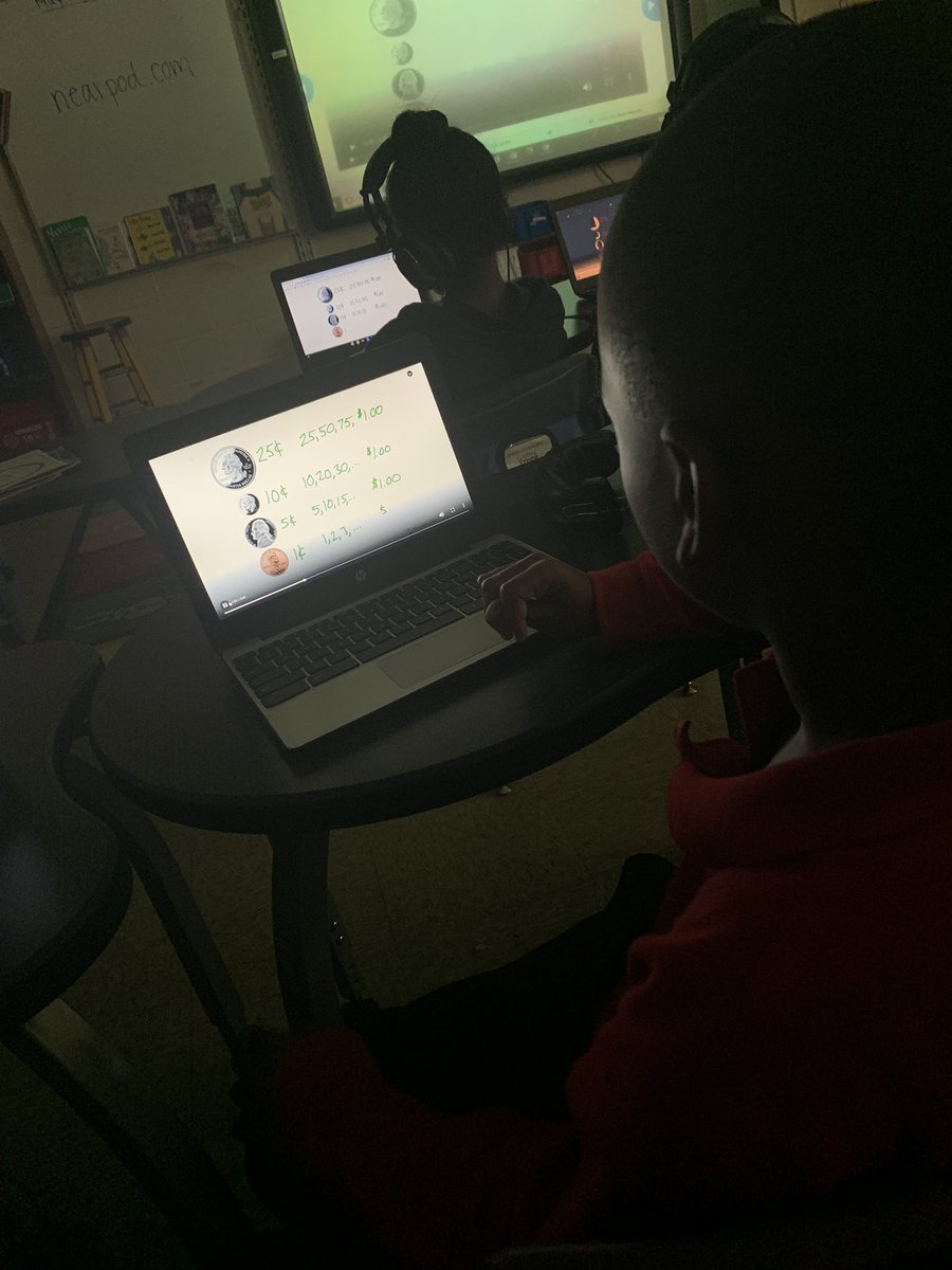 DahroogeV's tweet photo. Today we used Nearpod to review the concept of money. We answered quiz questions, drew out our answers, watched videos and even participated in a poll! We LOVED the interactive learning with technology.💻 #PESBreakoutYear @PetreeElem @hhorton99 https://t.co/ZzlPqGN2Ni