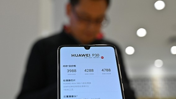 Gestionpe's tweet photo. Huawei tras ruptura con Google: todas las noticias
 https://t.co/A0Zy9WbOPV https://t.co/T0I4jr6J0B