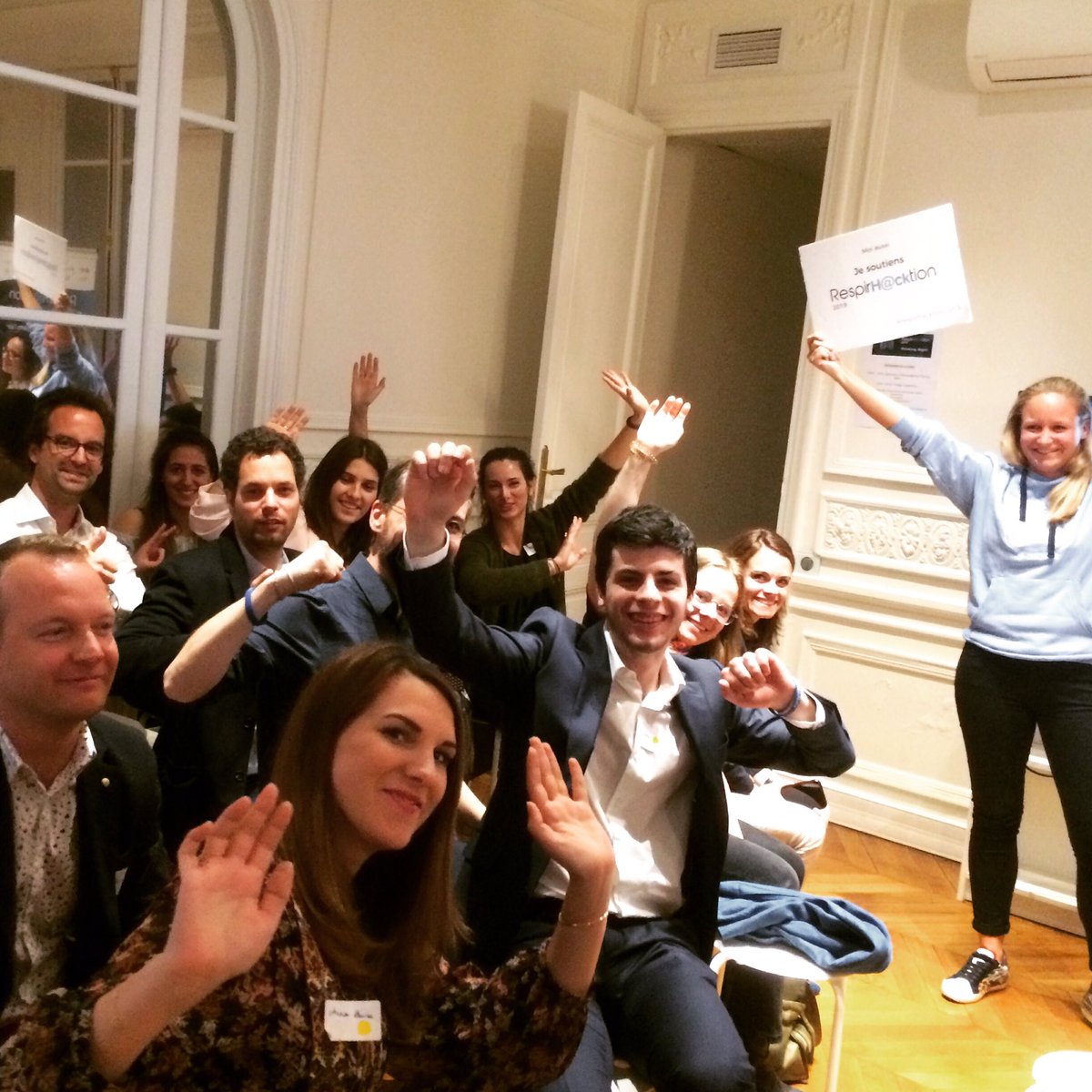 respirhacktion's tweet photo. Une soirée riche en #innovation à la Thinking Night #RespirHacktion2019 ! Merci à tous pour ces belles idées, ces échanges et cette ambiance ! #SaveTheDate et rdv à RespirHacktion, du 29 novembre au 1er décembre ! https://t.co/kNRPIGbPV4