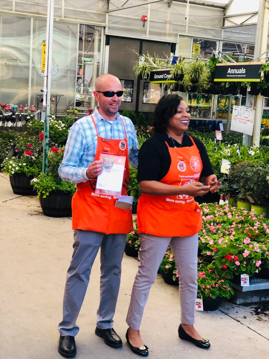 Amazing walk with some amazing people today. Inspiring, motivational, and rewarding.🤗
Thank You!! 🤗
@ChrisBergHD 
<a href="/1sherredavis/">Sherre Davis-Hood</a> <a href="/DANI_C_CLARKE/">Dani Clarke Ultiverse⚡️🐑</a> @nomadp77 <a href="/_dannyluckett/">Danny  Luckett</a> @