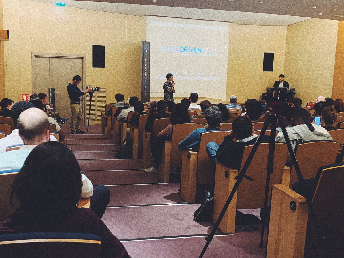 serenavc's tweet image. @ooojeromeooo giving his vision about what is « AI in cybersecurity now and in 2025. » #DataDrivenParis