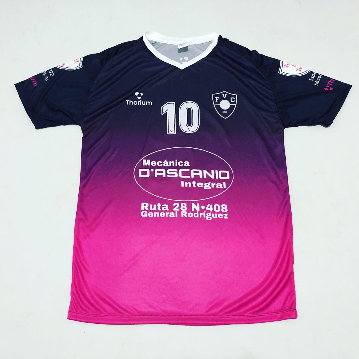 ThoriumInd's tweet photo. La camiseta de Flumi Vóley Club ya lista para salir a la cancha 💪🏼🏐
#FeelPro https://t.co/A79sxvdWdK