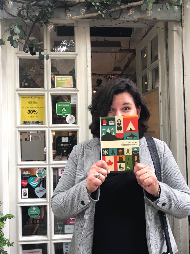 maciejonoszko's tweet photo. The book is here! Huge congrats to my wonderful wife @JOnoszko // Książka już jest! 👏👏👏 ❤️❤️❤️💪💪👍🇨🇦🇨🇦🇨🇦🇵🇱🇵🇱🇵🇱 https://t.co/L5CEyGuYG6