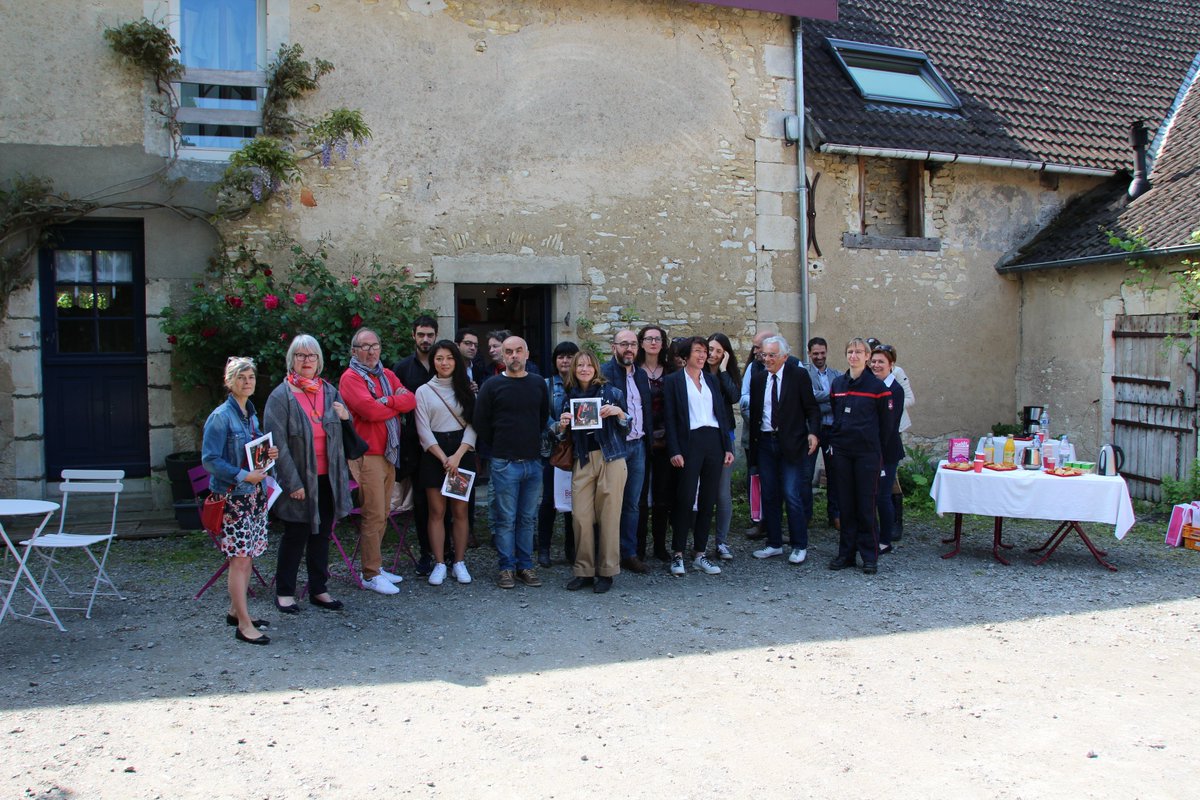 cci_indre's tweet photo. Conférence de presse pour le lancement de #SecretsdeFabrique 2019 chez De l’autre côté du miroir atelier de #Modiste à #Châteauroux 14/6>20/9 - 62 #Entreprises - 249 visites avec #ADTI #BerryProvince #CMA & #CCI #Indre #TourismeIndustriel #Tourisme cc @FleuretMarc @BerryProvince https://t.co/uGkX4Of3uw