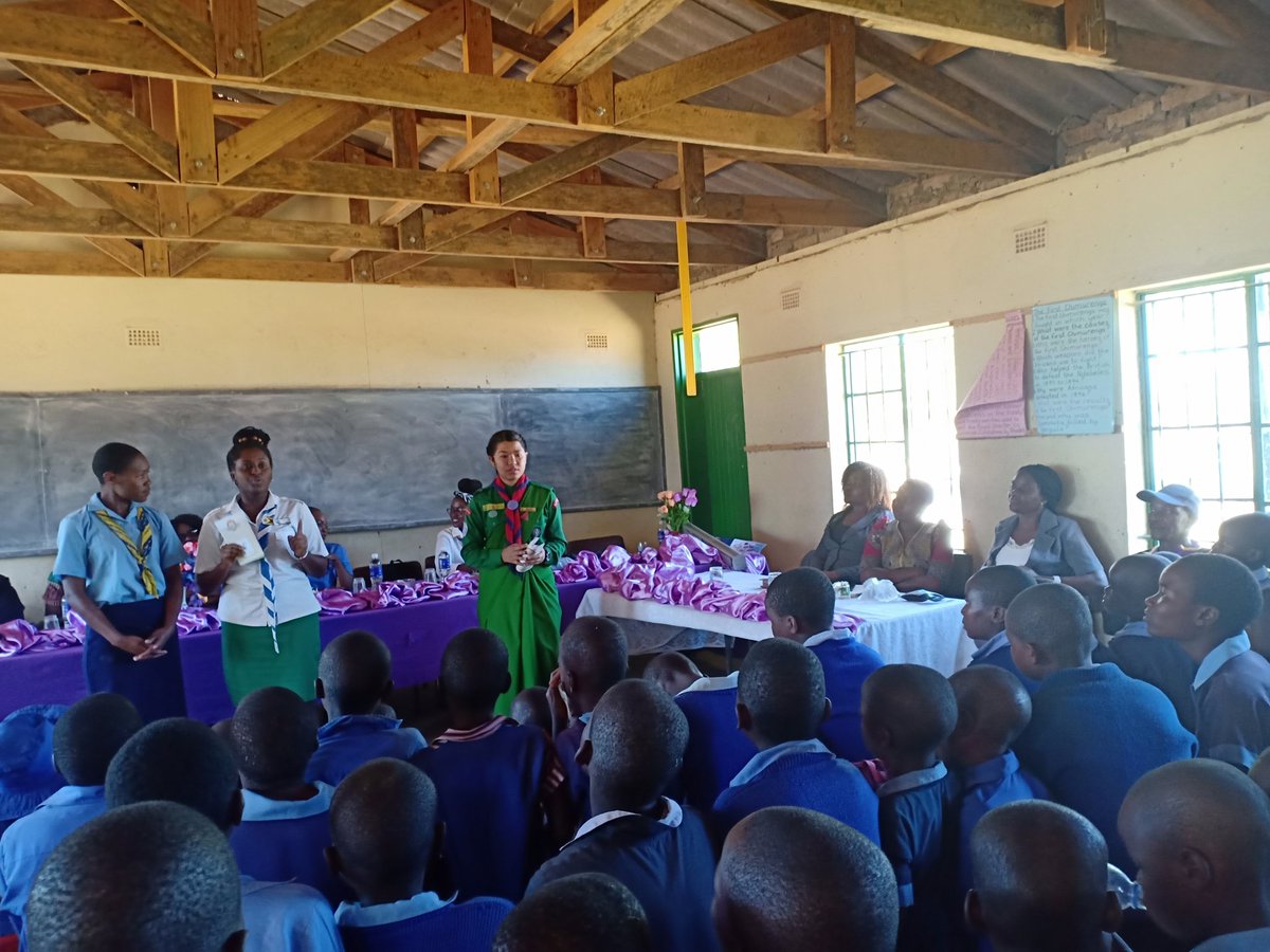 ZimbabweYess's tweet photo. We also conducted a training about Action on Body Confidence where the girls were called upon to feel free with the way they look and use their skills and potentials to reach to their goals without the fear of how they appear.
#freebeingme
#yess2019
#Norecno
#WAGGGS https://t.co/jZ5EPdxsIx