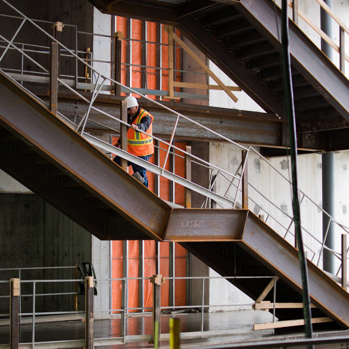 simcoecountyPS's tweet photo. So much is happening at the #BSESC, lots of interior work going on as more work is happening to the outside of the building. Take a look at some #BehindTheScenes photos. This project is about improving services, efficiencies in partnership, and strengthening relationships! https://t.co/ogBs01YBaV
