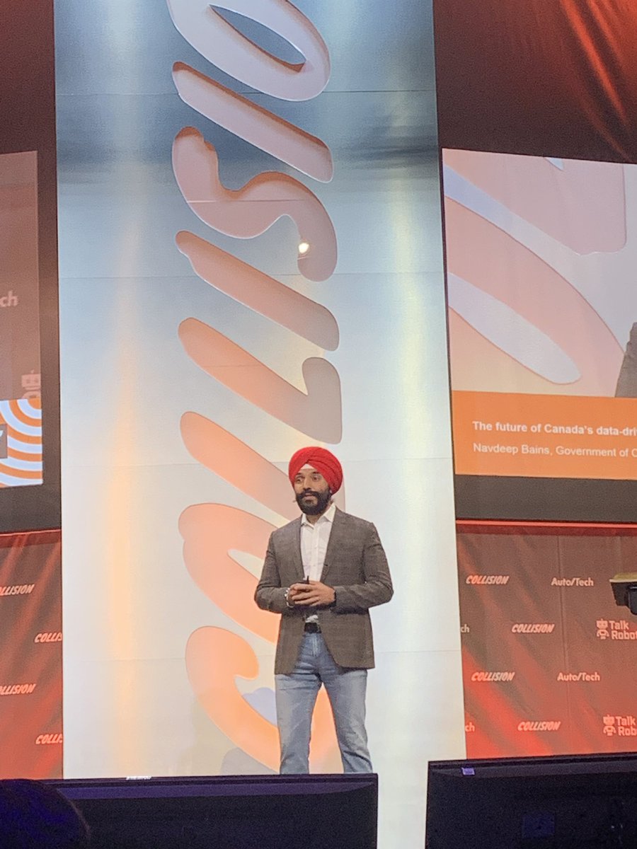 MKBosompra's tweet photo. Banking sector relationships/reforms post Great Depression as a model for building trust with tech companies that collect user data. Interesting thought by @NavdeepSBains. #CollisionConf #Collision2019 https://t.co/2iarDSvx1D