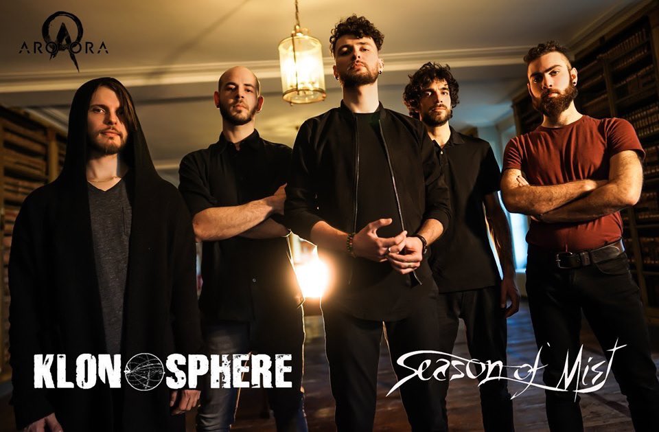 Aroora_AO's tweet photo. We are very proud to reveal that our first album will be released on October 11, 2019 under the colors of KLONOSPHERE ❗️
 
Distribution will be handled by the no less famous Season of Mist ❗️

#Ao #Aroora #frenchmetal #Tours #klonosphere #Seasonofmist #Album #october https://t.co/hUSlN15bat
