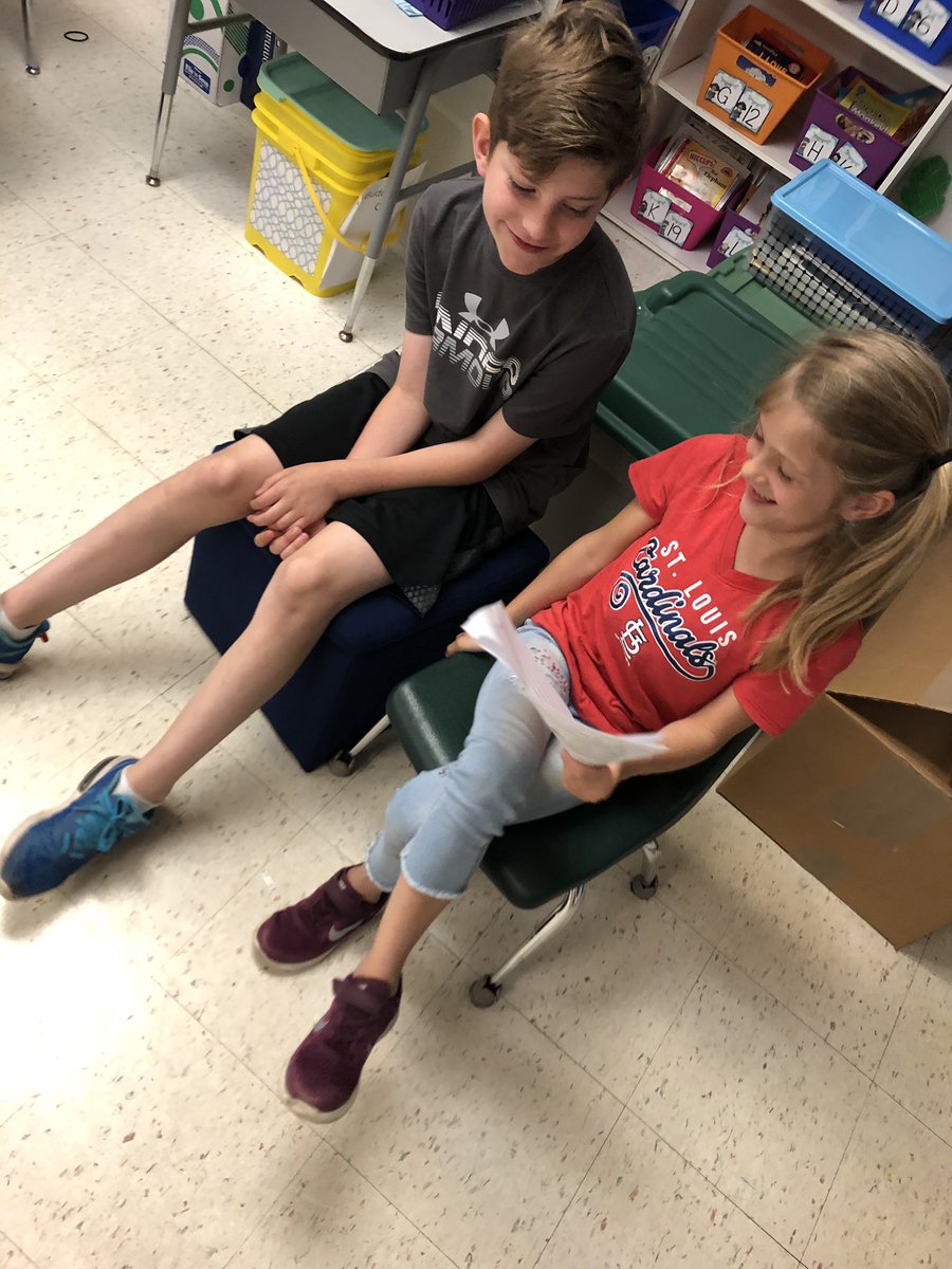 JulieCoach's tweet photo. Our First Graders shared their PBA writing with Fourth Grade Buddies. @BethAllenFZSD @ZumPheasantPt #PPElearns https://t.co/IOil8IL17L