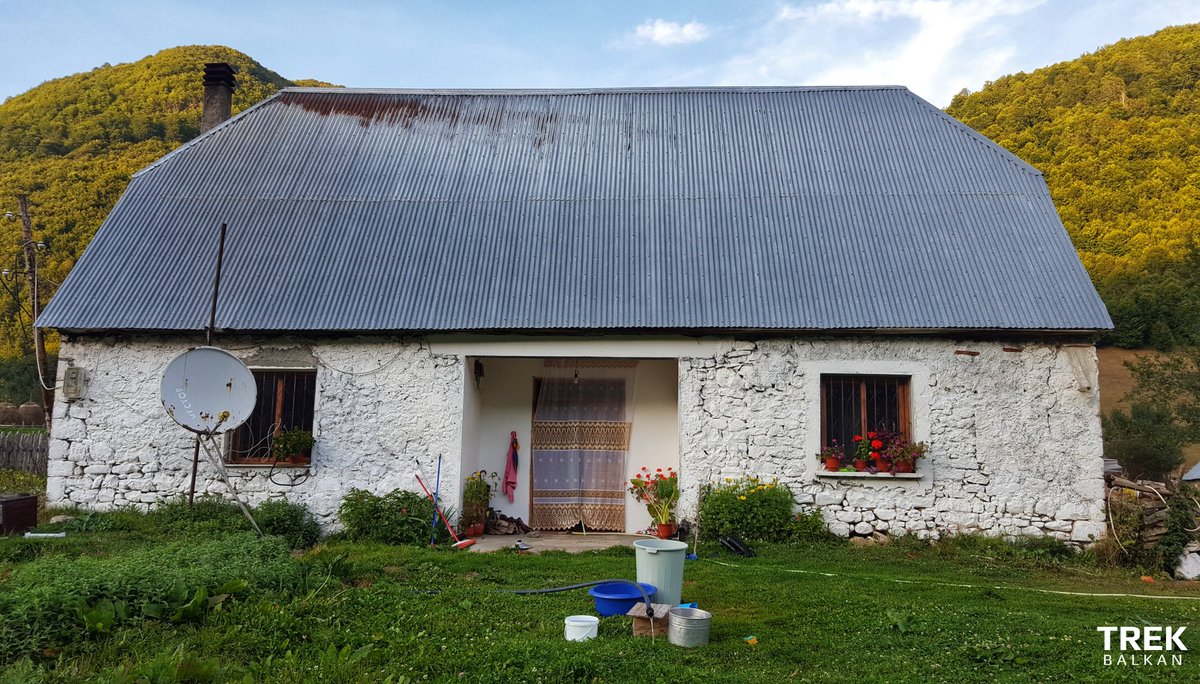trekbalkan's tweet photo. One of Albania's most popular styles of home are typically cozy and one-story properties. Lepushe, Kelmend.
Contact us for incredible and unforgettable adventures.
#peaksofthebalkans #travelling #coloursofalbania2018 #vsco #kelmend #travel
Experience Balkans! https://t.co/bczZPNMU7j