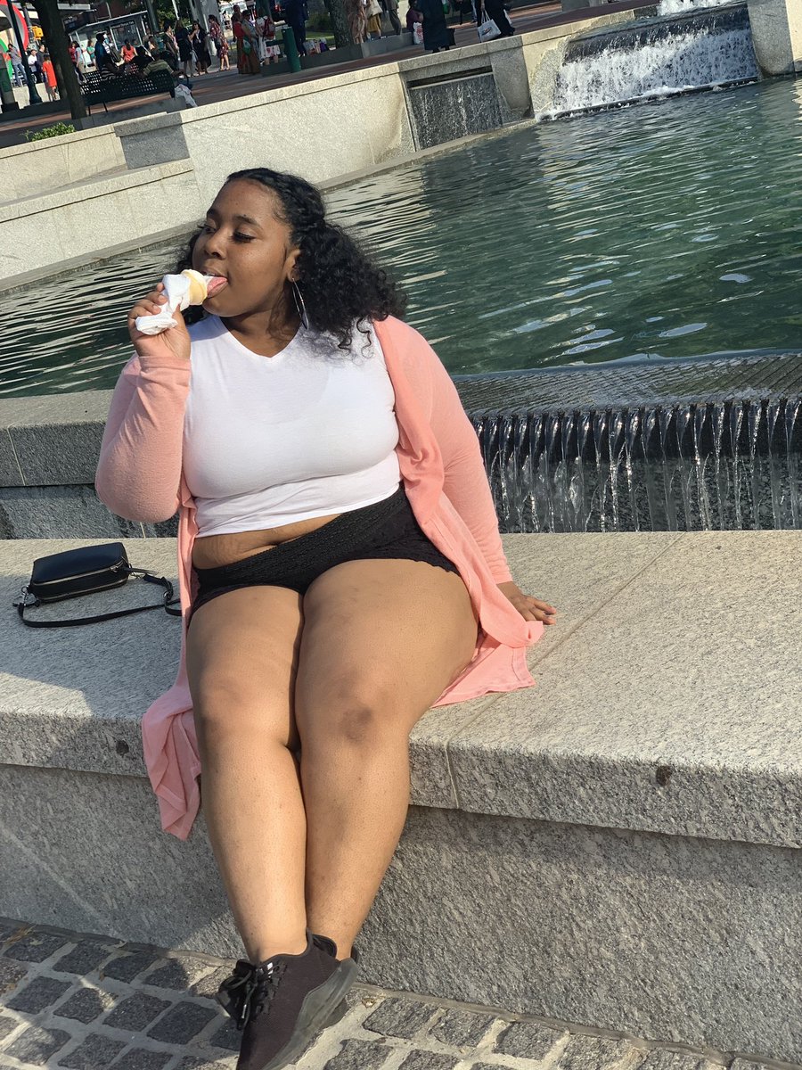 Mariahhhs's tweet photo. True Definition of Being Yummy with a Tummy 😘✨ . #PlusSizeModel #PlusSizeandPretty https://t.co/mt4E5K6gNa
