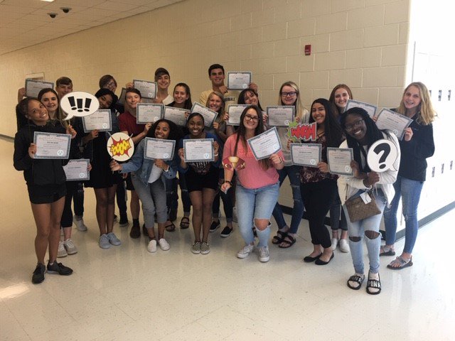 CatBt71's tweet photo. Wrapped-up @CFALDRAcademy at LGHS this afternoon.  💗 These kiddos are all superheroes to me!!  I am so proud of how they took the lessons they learned &amp; made an impact on their community.  #impactthroughaction #superherorun #operationlunchbox #trueleaders #lghs https://t.co/D9aCef4KvS