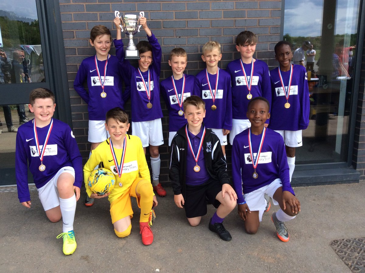 SJVsport's tweet photo. Great start to the afternoon as our football team receive the trophy for winning the Catholic Schools West football league this season. Well done boys we are extremely proud of you !! #teamwork @sjohnvianney https://t.co/d0Pfkg7L6P