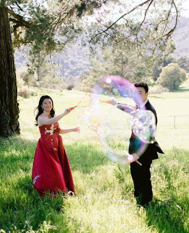 ApolloFoto's tweet image. Why not make some bubbles on your wedding day???⠀
•⠀
•⠀
•⠀
•⠀
•⠀
#bride #weddingday #weddingdress #weddingphotography #bridal #weddinginspiration #weddingphotographer #groom #instawed #sanfranciscoweddingphotographer #smpweddings⠀
⠀ bit.ly/2LZpNJP