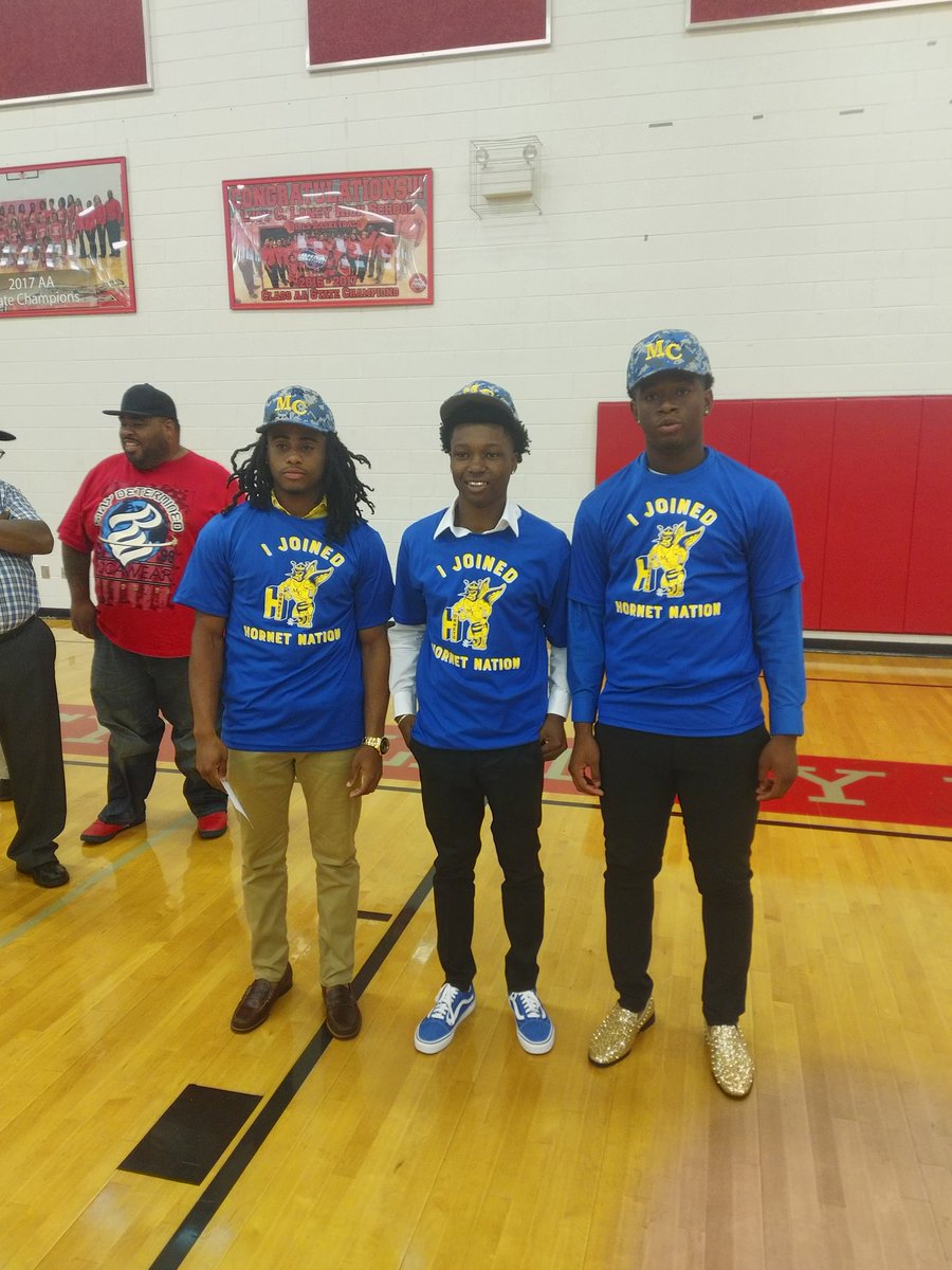 MorrisColl1908's tweet photo. Hornets lets welcome these three athletes from Lucy C. Laney High School in Augusta, GA. Joseph Gaines, Edward Harris and Franklin Walker will be joining the Morris College Baseball team next season! ⚾️💙💛🐝
#MCHornets https://t.co/TbE0IPH2Hm