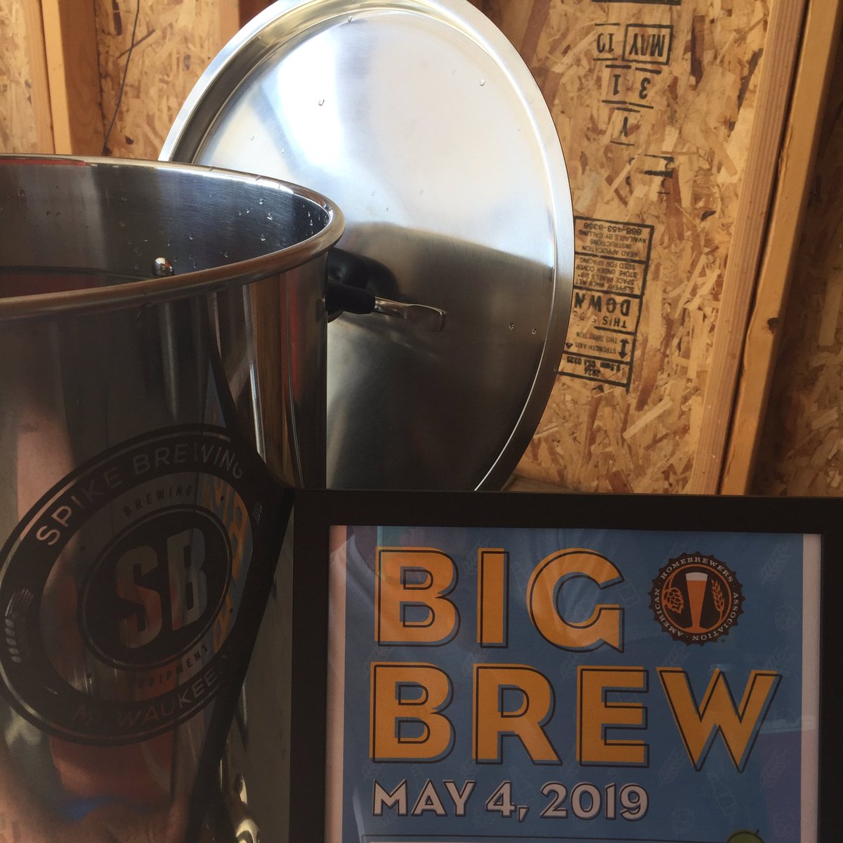 sillimantics's tweet photo. 2019 National Brew Day. #homebrew #homebrewing #craftbeer #craftbrewer 
#craftbrewing #sillimantics #homemadebeer #craftbrew #northernbrewer #whitelabsyeast #purepitch #yeastman #homebrewassoc #morebeer_official #northernbrewersupply #spikebrewing #gr8fermentation https://t.co/qJTtNwGmTs