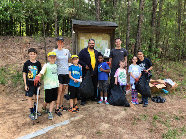WCPSS's tweet image. From tagging wild butterflies to reducing waste, students and staff at @AbbottsCreekES have launched many programs to promote sustainability. For their efforts, they have just been named a #GreenRibbonSchool by @usedgov! 🦋💧🌍🌳🐦🥇 wcpss.net/abbottscreekgr…