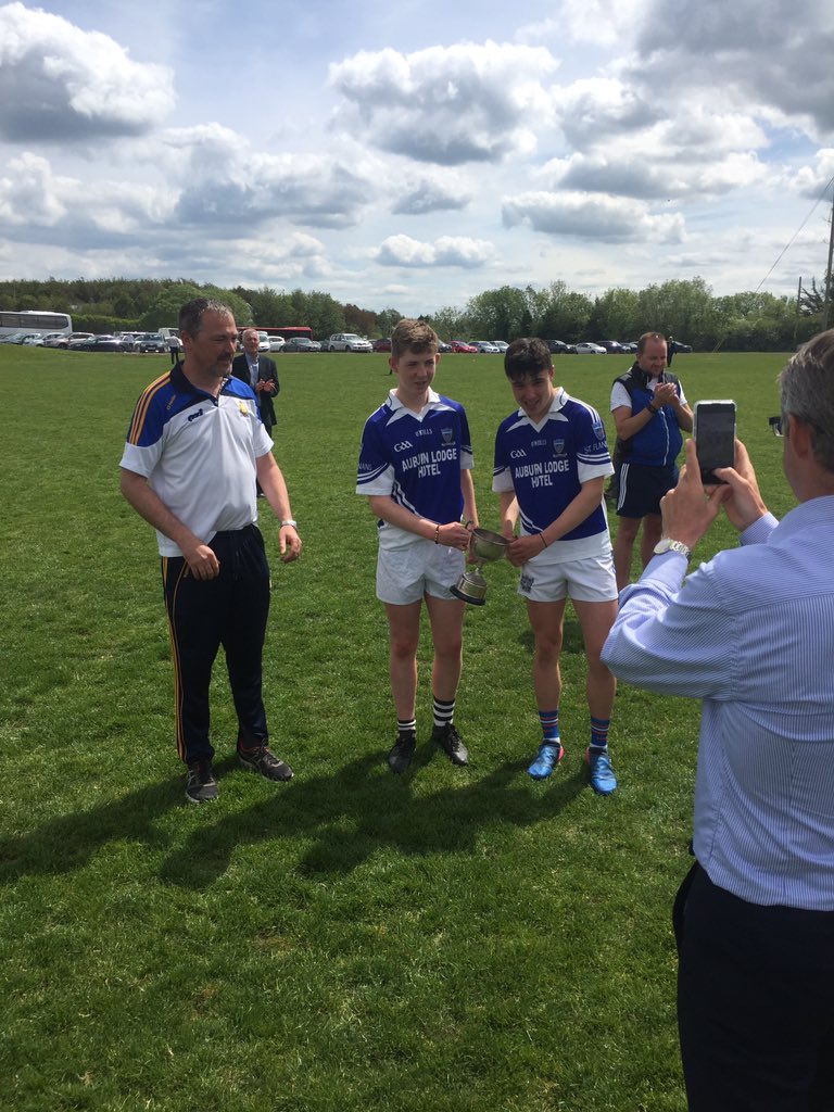 StFlannans's tweet photo. We’ll done to our 1st year M-Z team and our u15 hurlers who were both crowned county champions today. @ClareFM @clarechampion @claresport @DLynchSport @BrennanEoin https://t.co/KpHlgJf4Xz