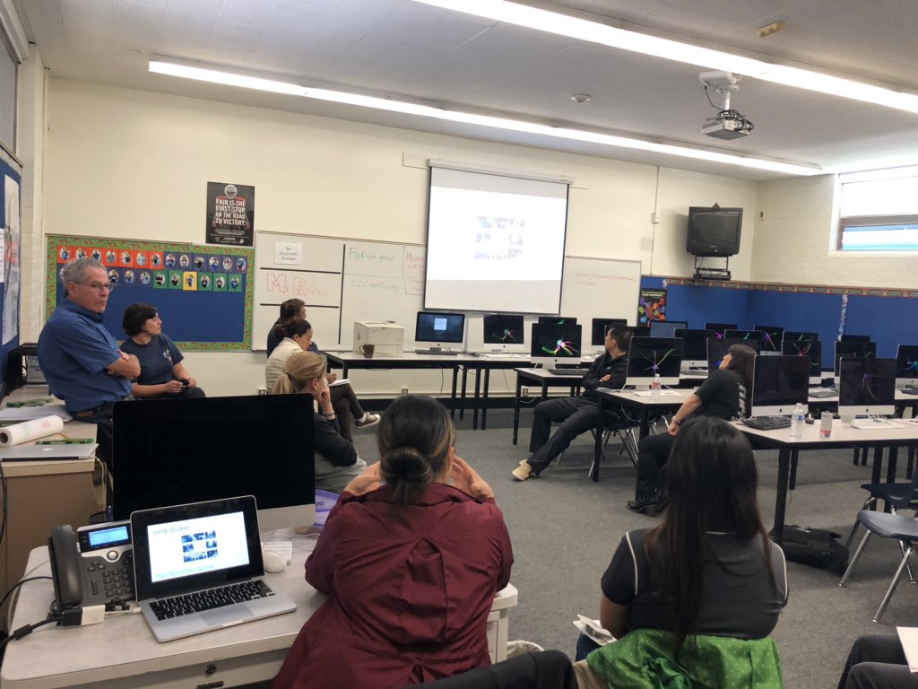 glopez24_93's tweet photo. Alvarado teachers share their PBL experience with Santana High School teachers @GPerezRowland @AIS_Principal #WeAreRUSD https://t.co/nI025IRF8T