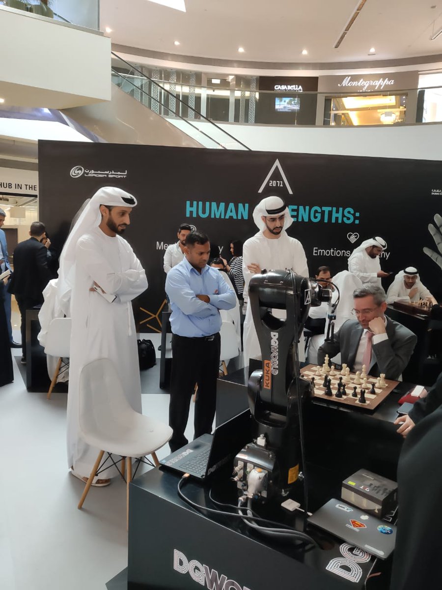 DGWorlds's tweet photo. #ChessBot n #BasketBot from #DGWorld n #KUKA @area2071 n #HumanVsMachine #HumanVsRobot #Ramadan #Tournament https://t.co/6N71Ke1K6I