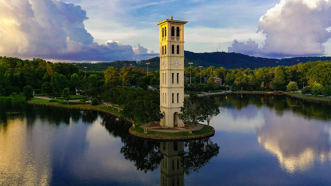 FurmanNews's tweet photo. Furman's Board of Trustees has approved a number of recommendations made by its Special Committee on Slavery and Justice, including renaming a building and erecting a statue to honor the late Joseph Vaughn, @FurmanU’s first African-American student. https://t.co/cRRdStWfyN https://t.co/ZDxGJjQecM
