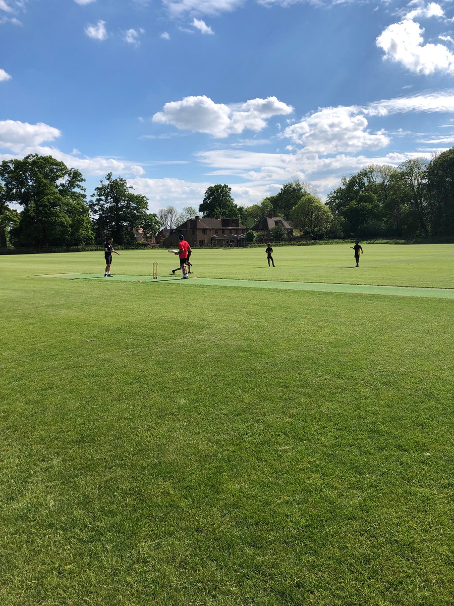 PutteridgePE's tweet photo. Great effort from the Year 7 cricket team against @IcknieldPE We lost against a brilliant side who deserved victory tonight! Game played in excellent spirit #TryTrainWin https://t.co/lPs7AAAxAZ
