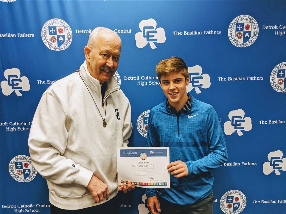 Caleb White ‘20 Earns National Award For Community Service Impact catholiccentral.net/news-detail?pk…

#WeAreCC