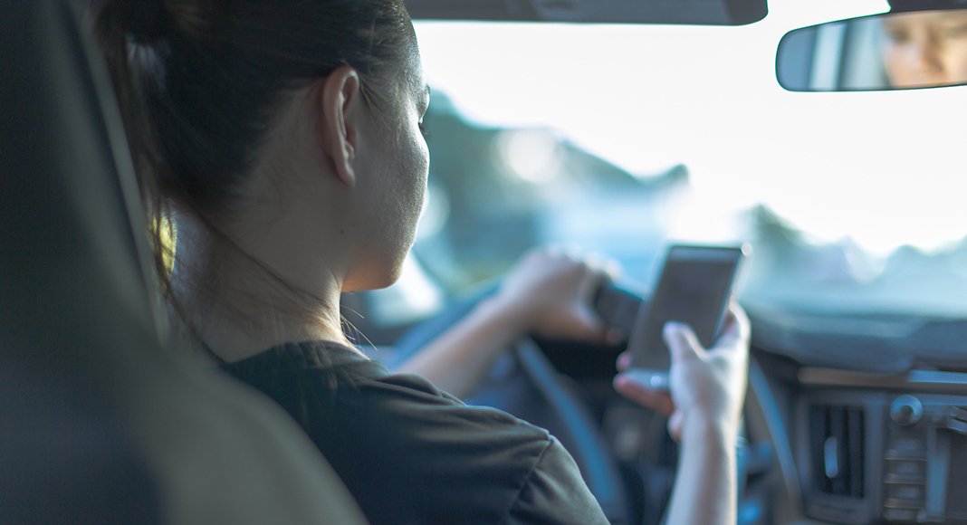 edrivingthree60's tweet photo. #Florida makes texting while driving a primary offense https://t.co/dP3RCZzYJF #DontTextandDrive #RoadSafety #BilltoLaw https://t.co/0Cde0TRvR6