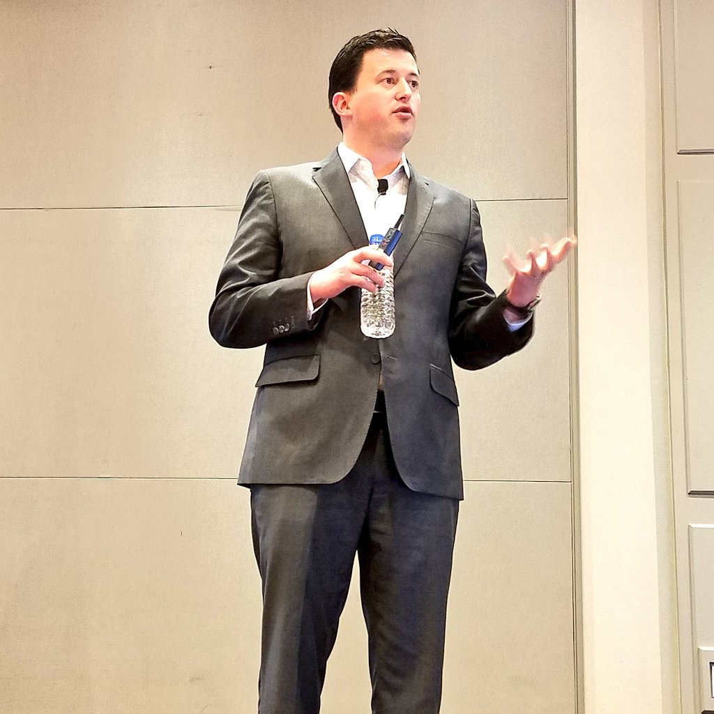 NWPPAssoc's tweet photo. "Where do your customers fit in this new energy landscape?" asked @SimpleEnergy CEO/Founder @yoavlurie. "Customers of the future want personalized experiences." #2019NWPPAAnnual #ShiftHappens #ShiftingThinking #Marketplace #PublicPower #MorePowerfulTogether https://t.co/1rr6RzOGDb
