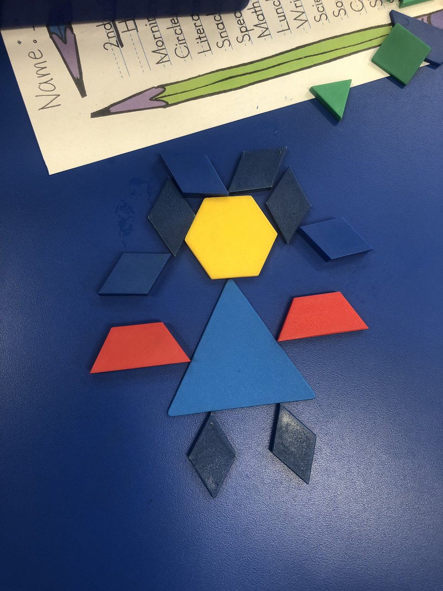 Mrs__Guzman's tweet image. We love learning about 2D plain shapes #WeeCreate