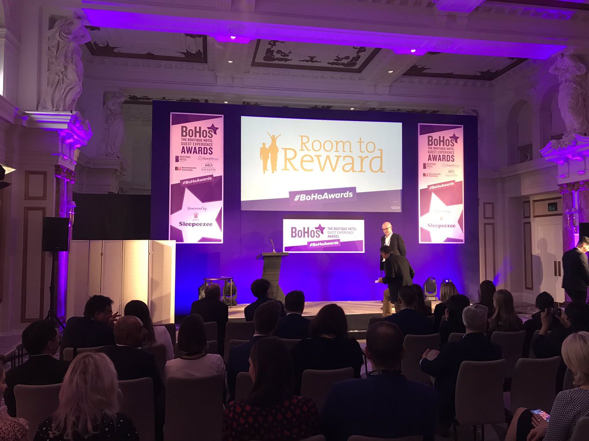 RoomToReward's tweet photo. R2R on the stage! #BoHoAwards #bohosummit @BoHoNews https://t.co/vKfWQKTuWx