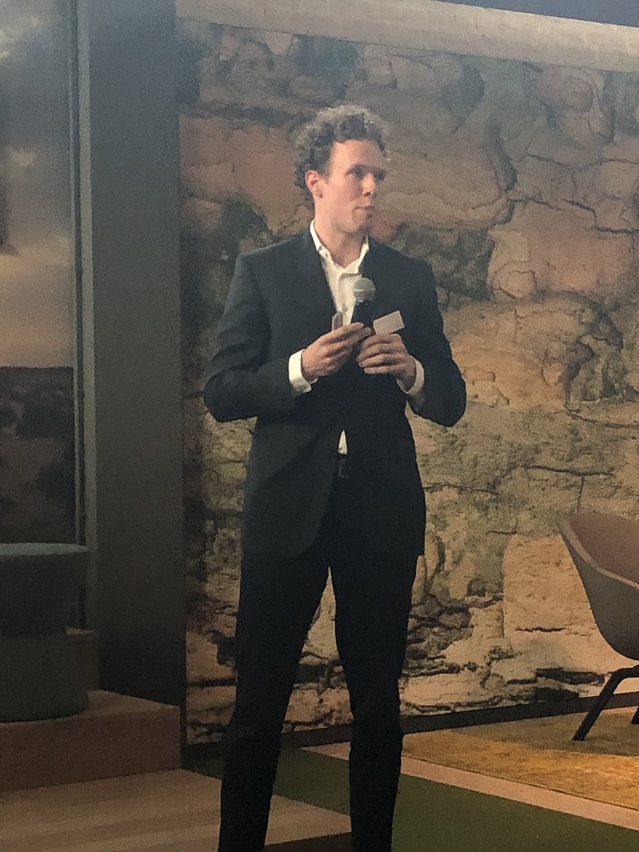 carmenvvilstere's tweet image. Rutger Brouwers van @MMC presenteert positieve resultaten van telerevalidatie bij @GGzE @DTW2019 en @GameBusApp @TUeindhoven zorgt voor de sociale cohesie in de groep @CSL_2020