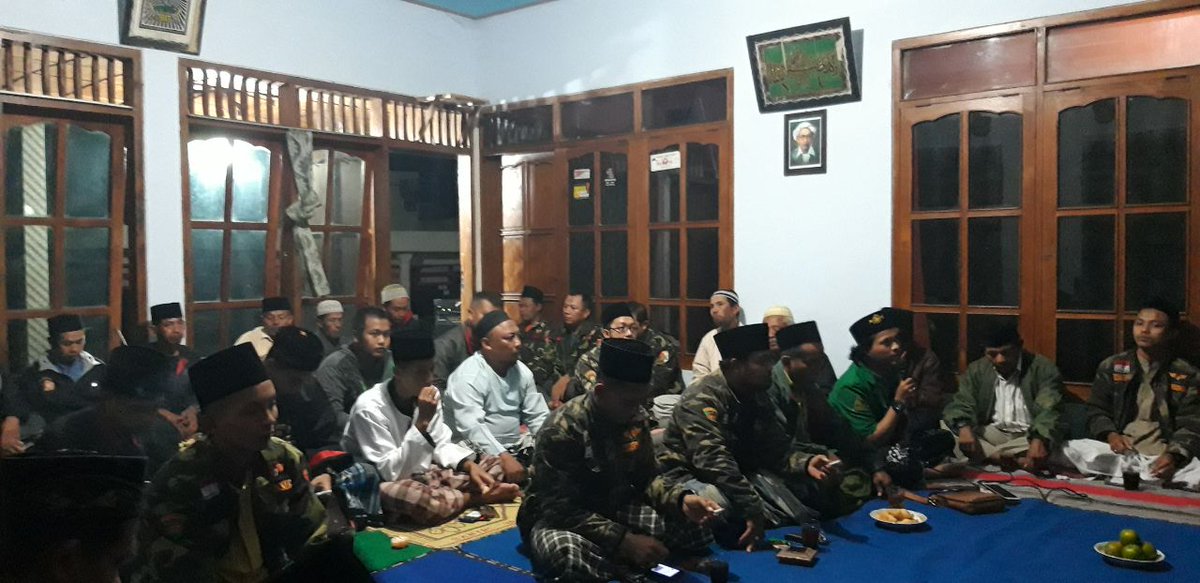 AnsorMagetan's tweet photo. Hari ke  12 Turba Safari Ramadhan PC GP Ansor Magetan dengan silahturahmi dengan PAC Sidorejo .
Semangat  menjaga dan merawat NKRI 
#KitaIniSama https://t.co/m52bShrTgZ
