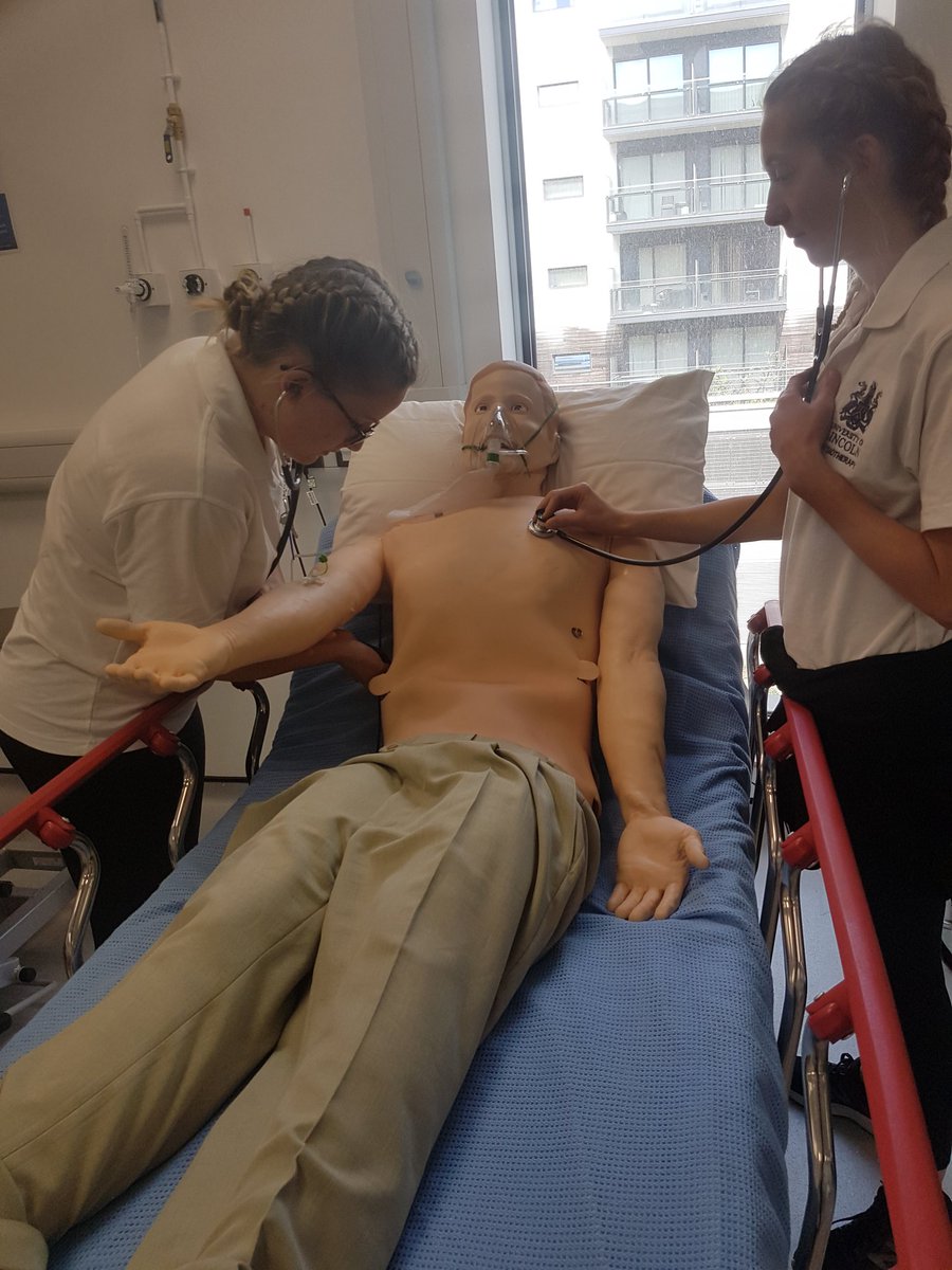 sam_targett's tweet photo. Great session today with @UoL_Physio #PT0119 looking at Cardiorespiratory assessment and clinical reasoning....#prep4practice tomorrow then placements await next week! @thecspstudents @TheACPRC #respisbest #Respiratory https://t.co/IfxHW6hIX2